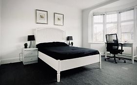 Cozy Private Rooms In Homestay